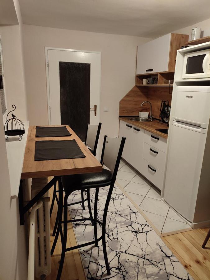 Apartman Stara pruga SJJ Exterior foto